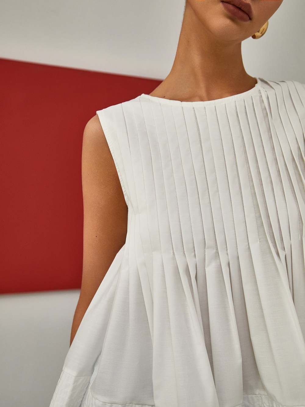 Commense Pleated Peplum Sleeveless Blouse - Picture 3 of 4